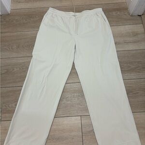 Lululemon straight leg mid rise luxstreme pants
